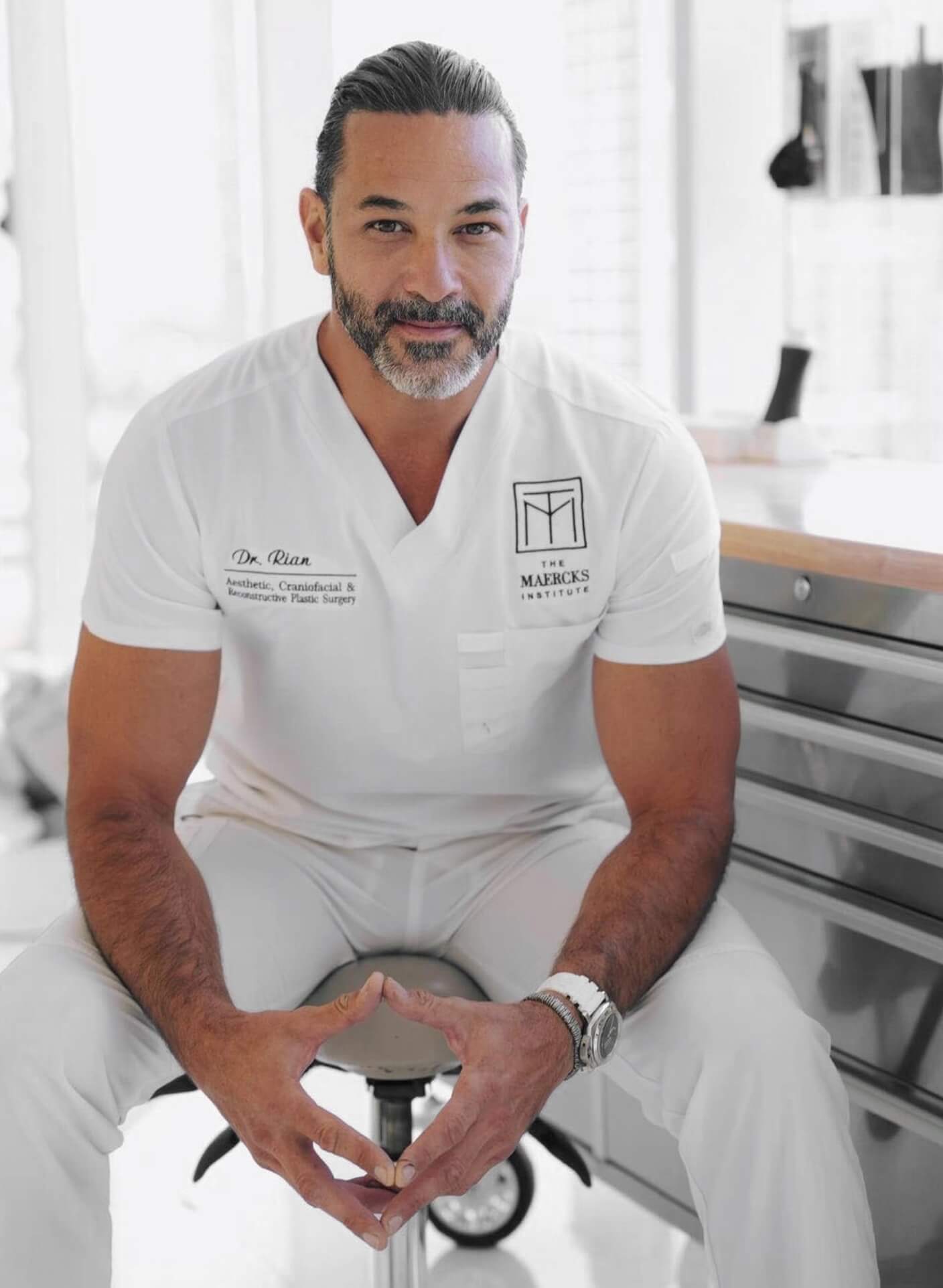 DR. RIAN MAERCKS